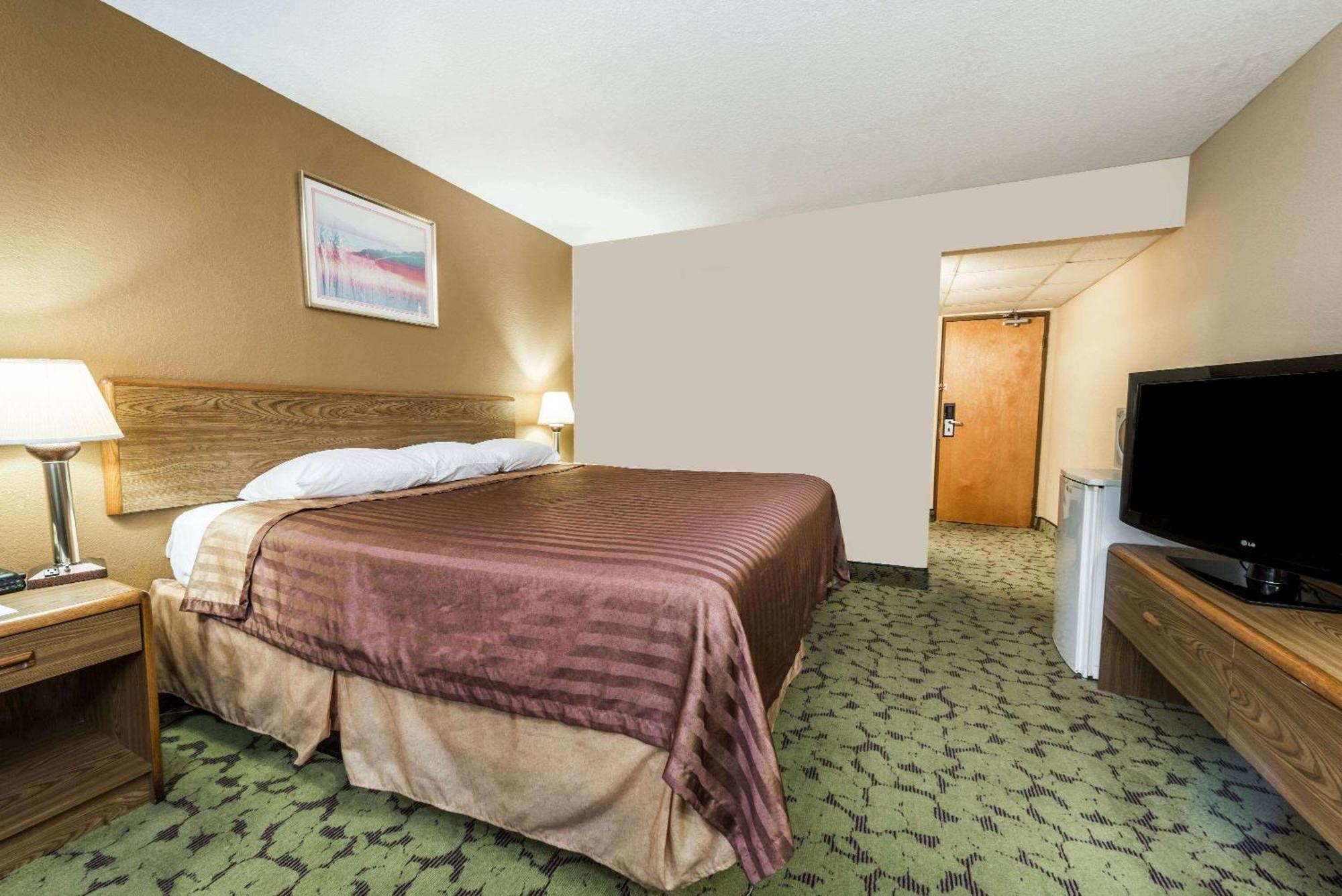 Travelodge By Wyndham 2*