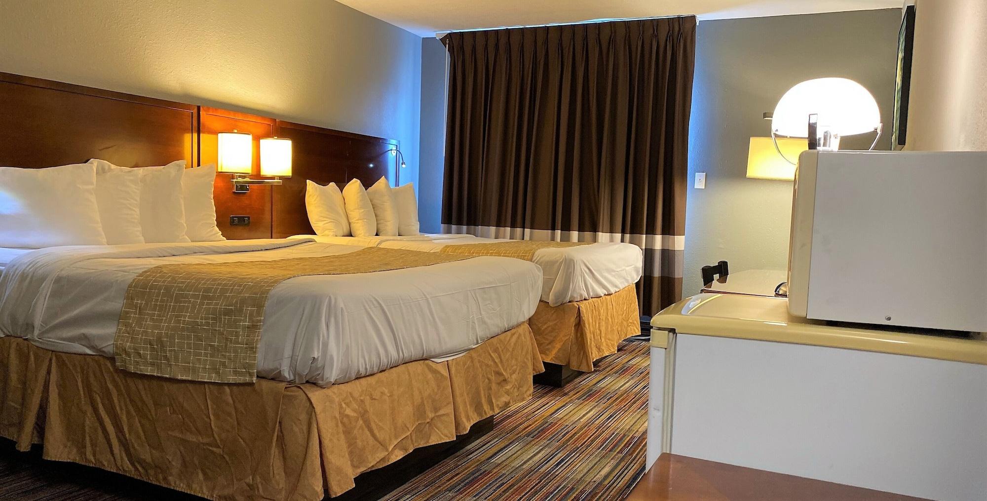 Travelodge By Wyndham Hotel 2*